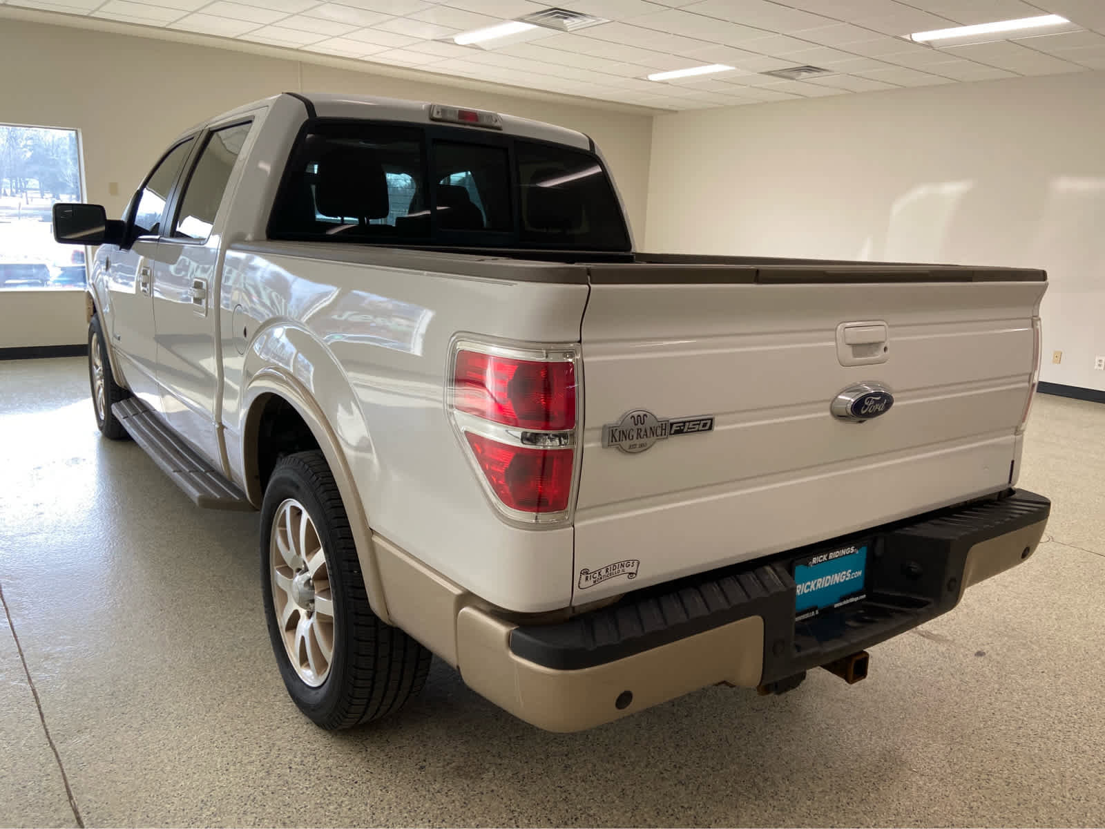 Used 2014 Ford F150 King Ranch w/ King Ranch Luxury Package RWD image 10