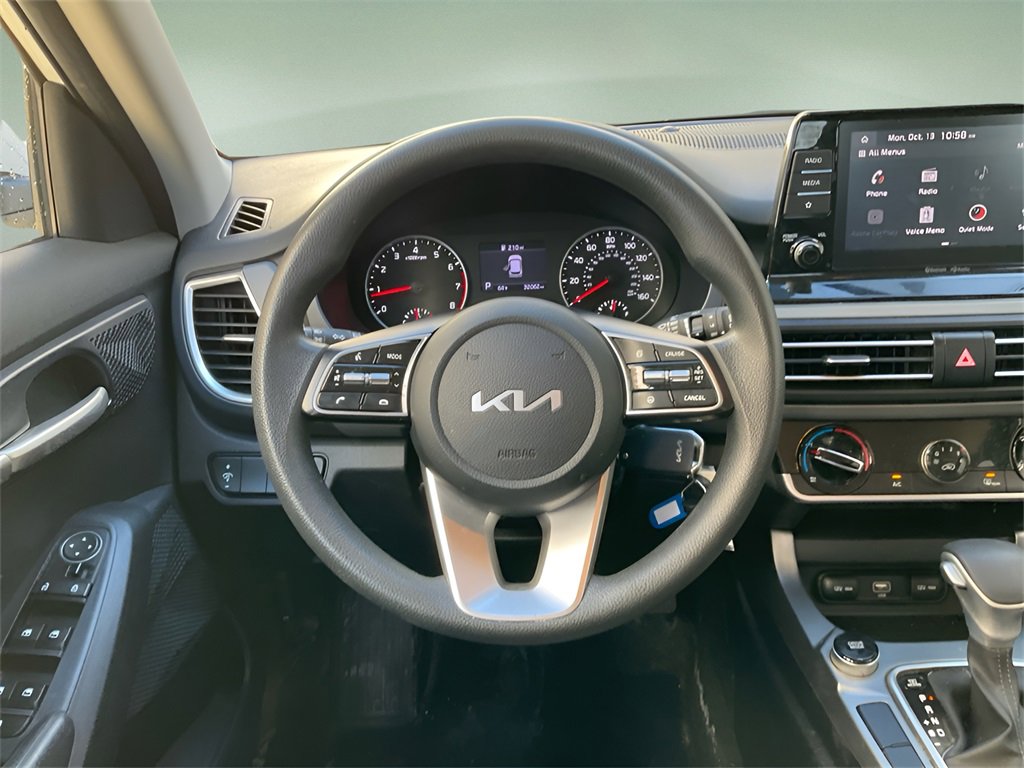 Used 2023 Kia Seltos LX image 18