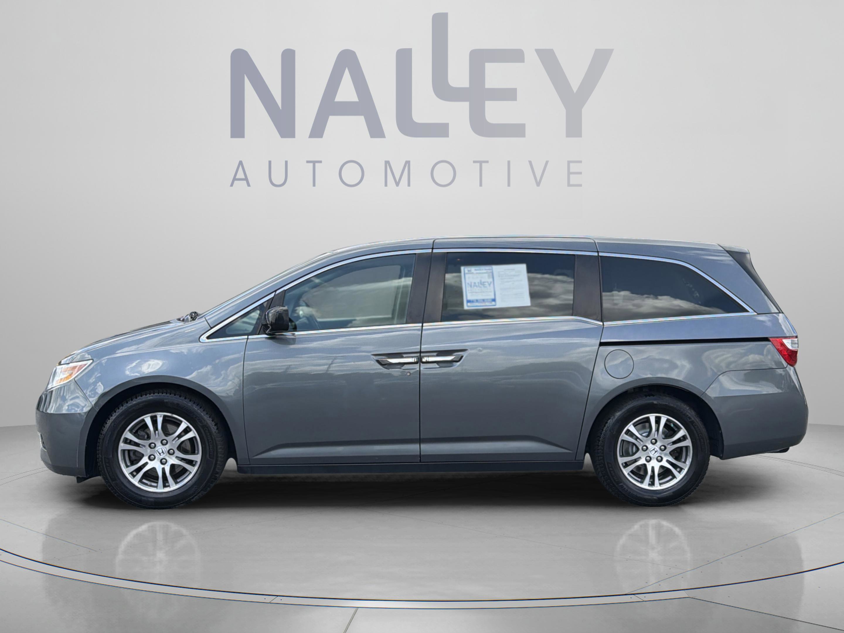 Used 2013 Honda Odyssey EX image 2