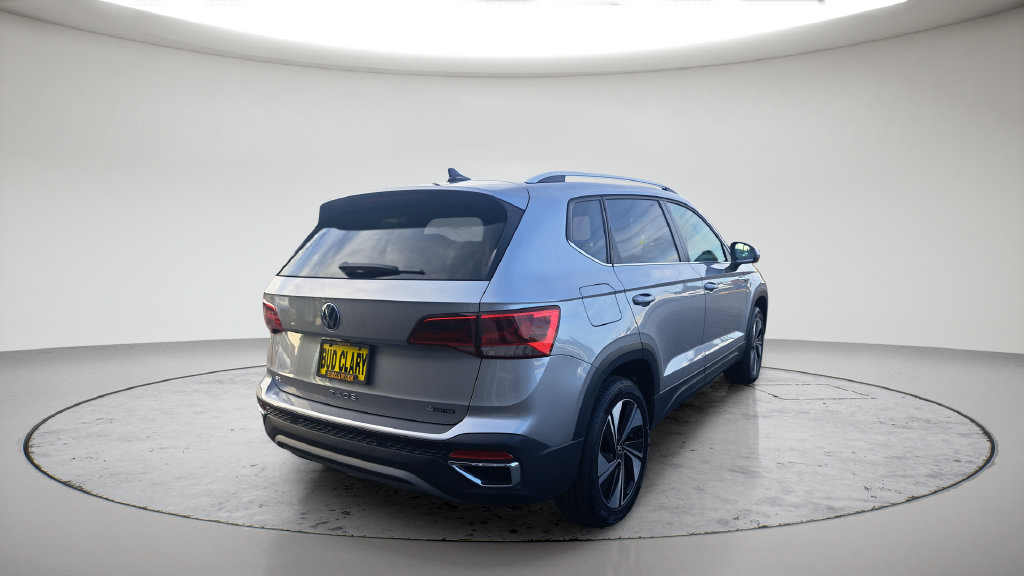 Used 2023 Volkswagen Taos SE AWD/4WD image 5