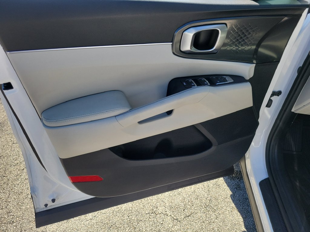 Certified 2022 Kia Sorento S FWD image 20