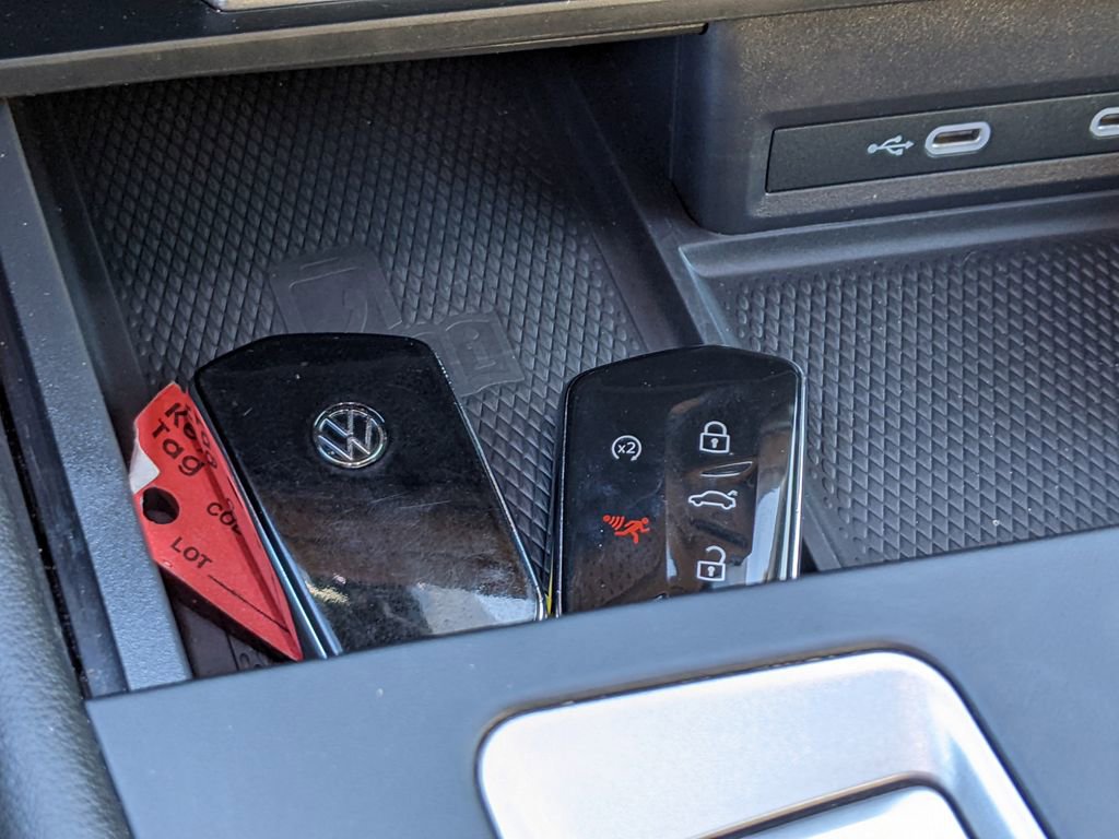 Certified 2024 Volkswagen Atlas Cross Sport SE image 19