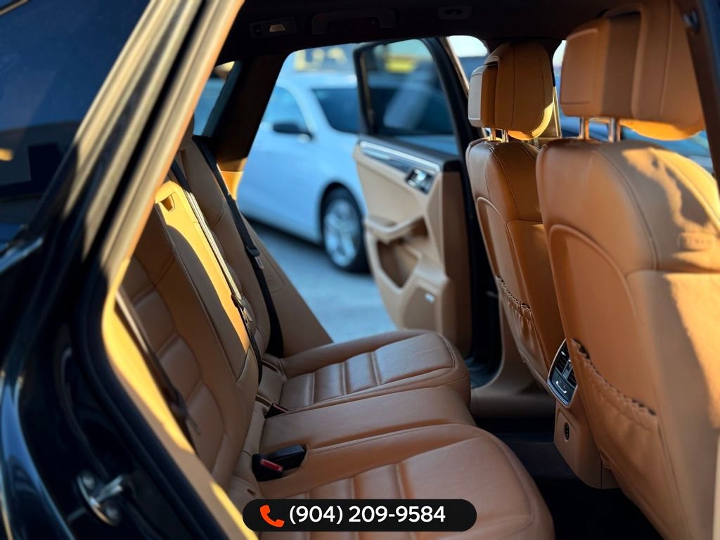 Used 2018 Porsche Macan S image 18