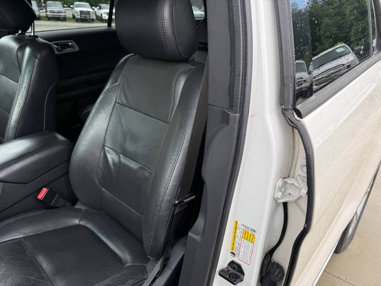 Used 2011 Ford Explorer Limited w/ 301A Rapid Spec Order Code AWD/4WD image 15