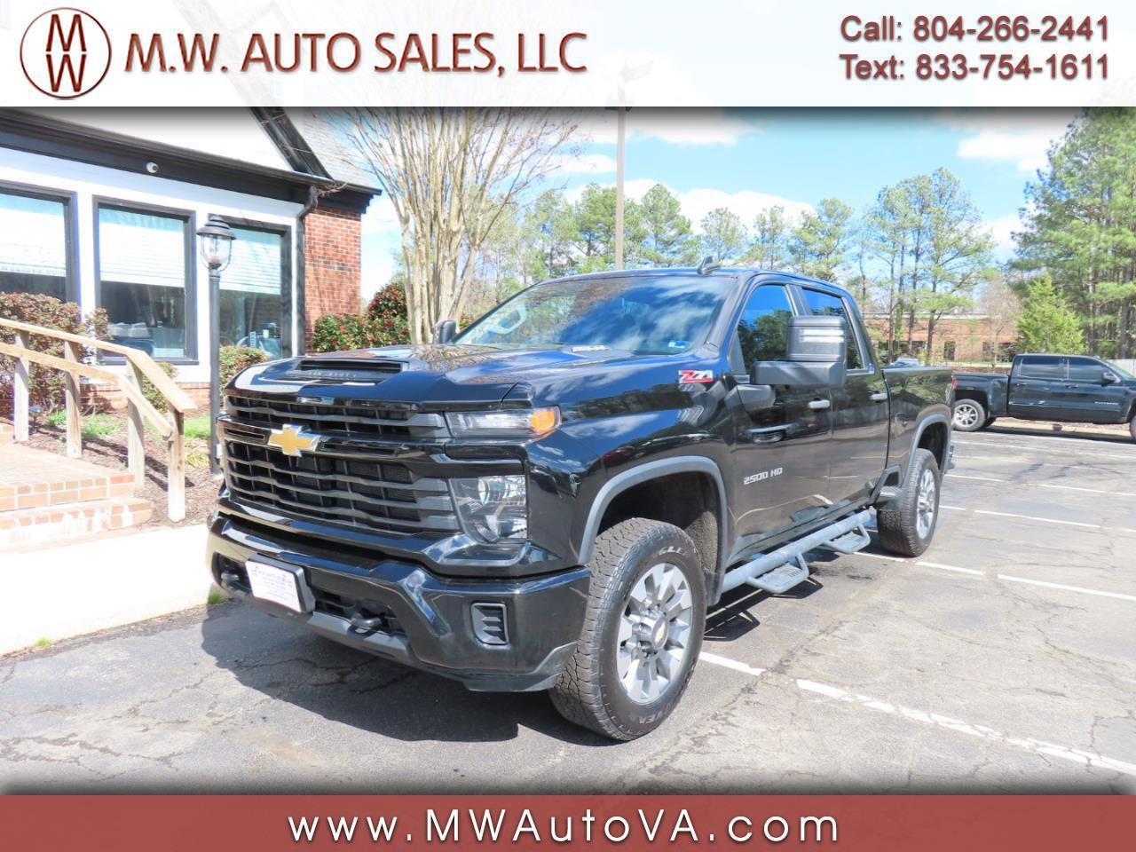 Used 2024 Chevrolet Silverado 2500 Custom w/ Z71 Off-Road Package AWD/4WD image 1