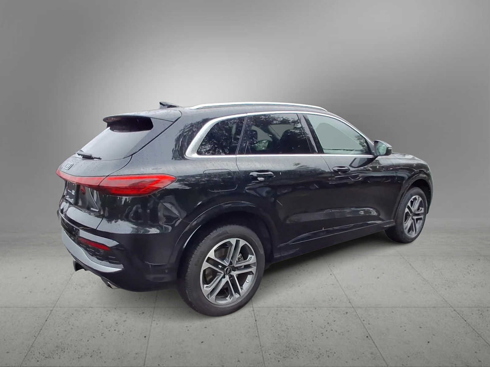 Used 2025 Audi Q5 Premium w/ Convenience Package AWD/4WD image 8