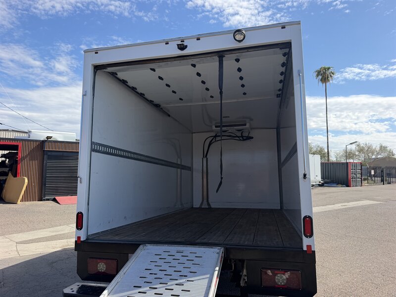 Used 2022 Chevrolet Express 3500 w/ Power Convenience Package RWD image 9