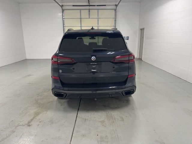 Used 2021 BMW X5 sDrive40i w/ M Sport Package image 5