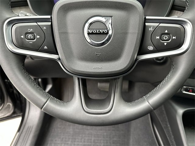 Certified 2024 Volvo XC40 B5 Plus w/ Protection Package Premier image 14
