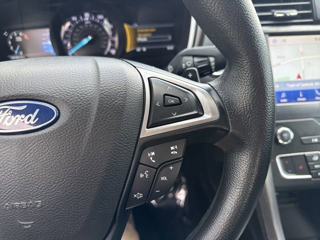 Used 2019 Ford Fusion SE AWD/4WD image 17
