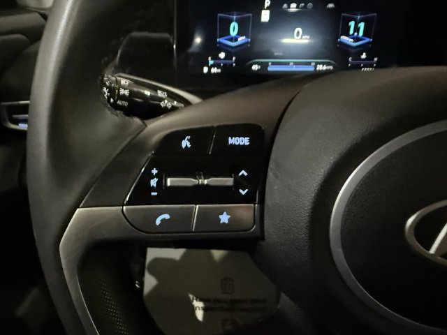 New 2025 Hyundai Elantra SEL image 16