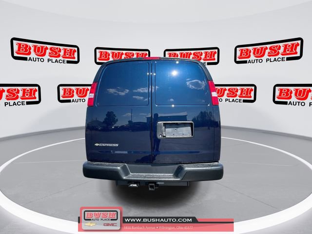 New 2025 Chevrolet Express 3500 w/ Driver Convenience Package image 9