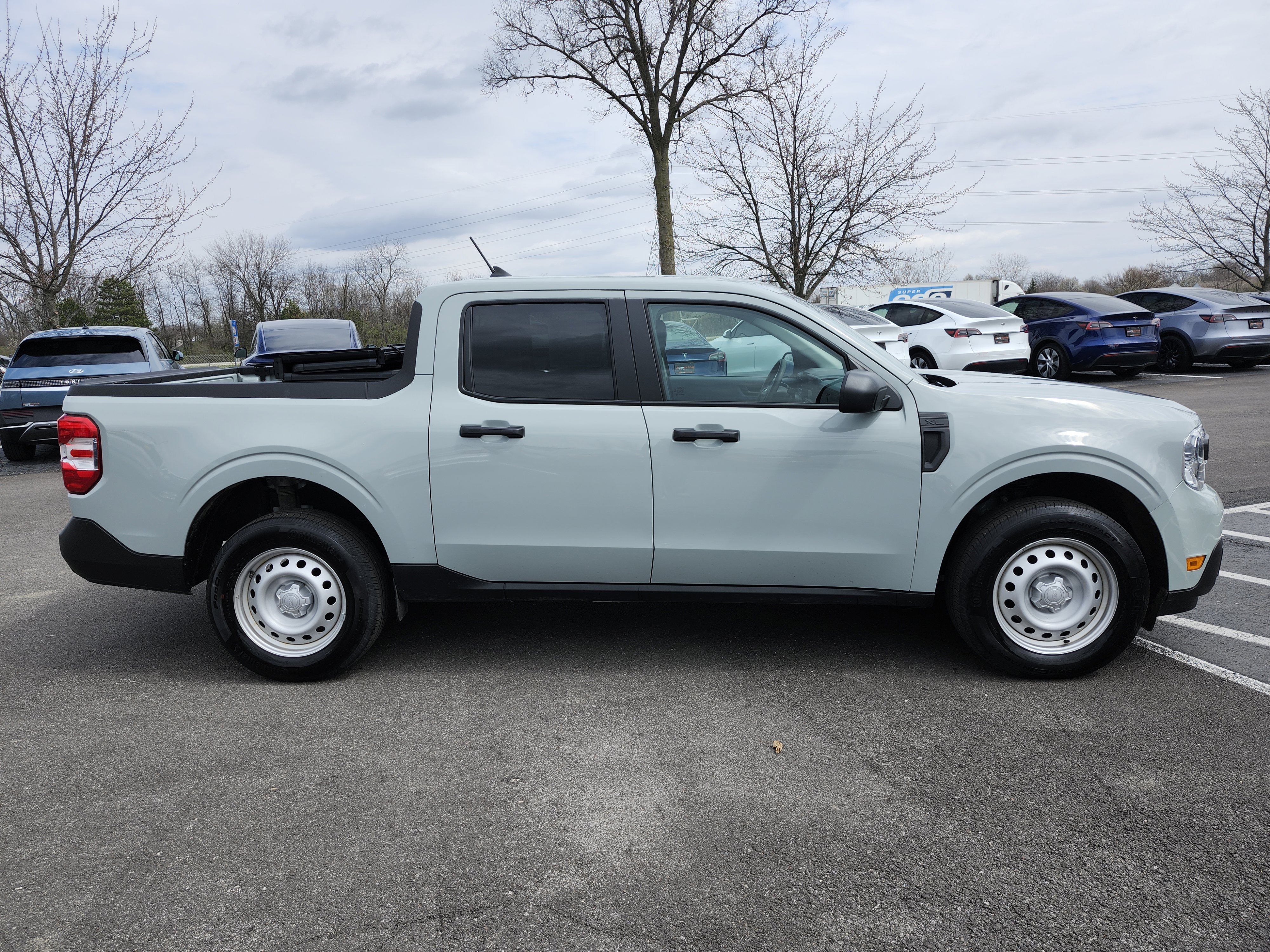 Used 2024 Ford Maverick XL image 17