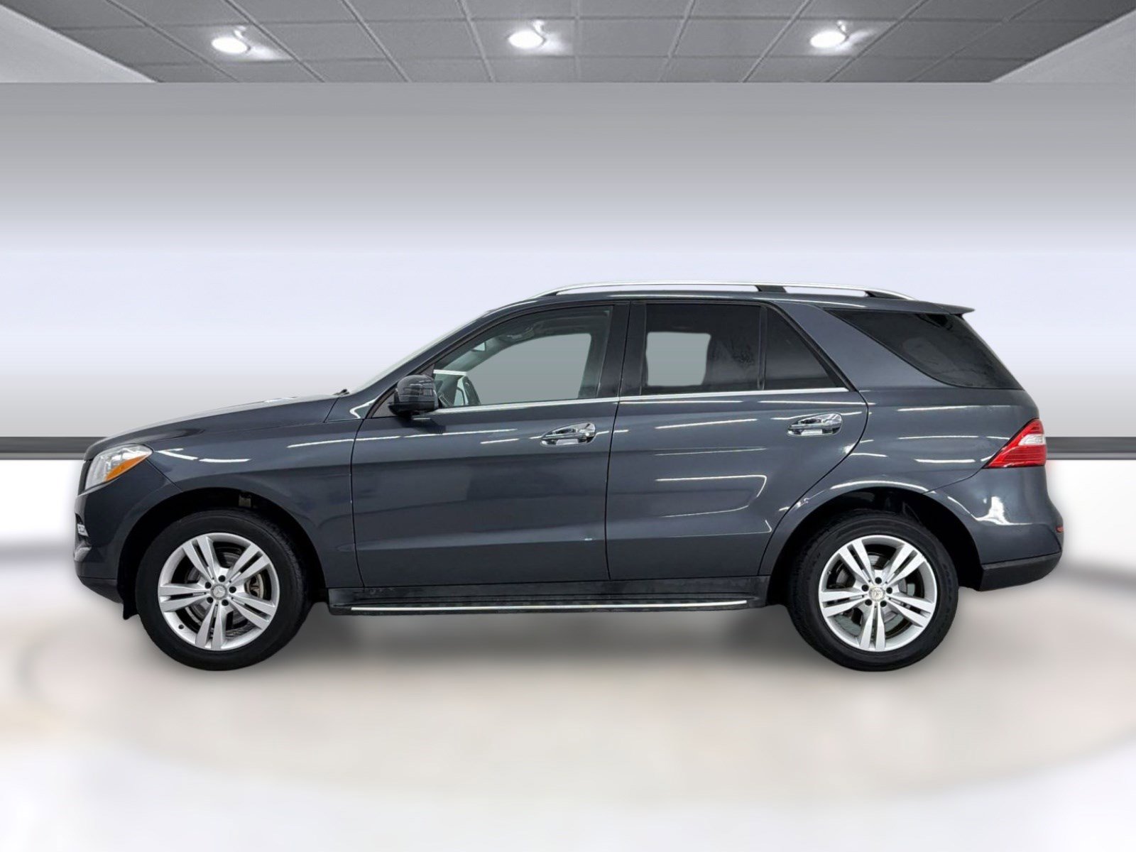 Used 2015 Mercedes-Benz ML 350 4MATIC image 2