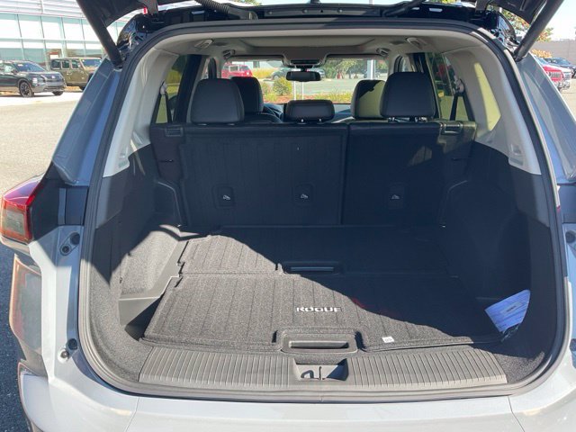 New 2026 Nissan Rogue Platinum AWD/4WD image 9
