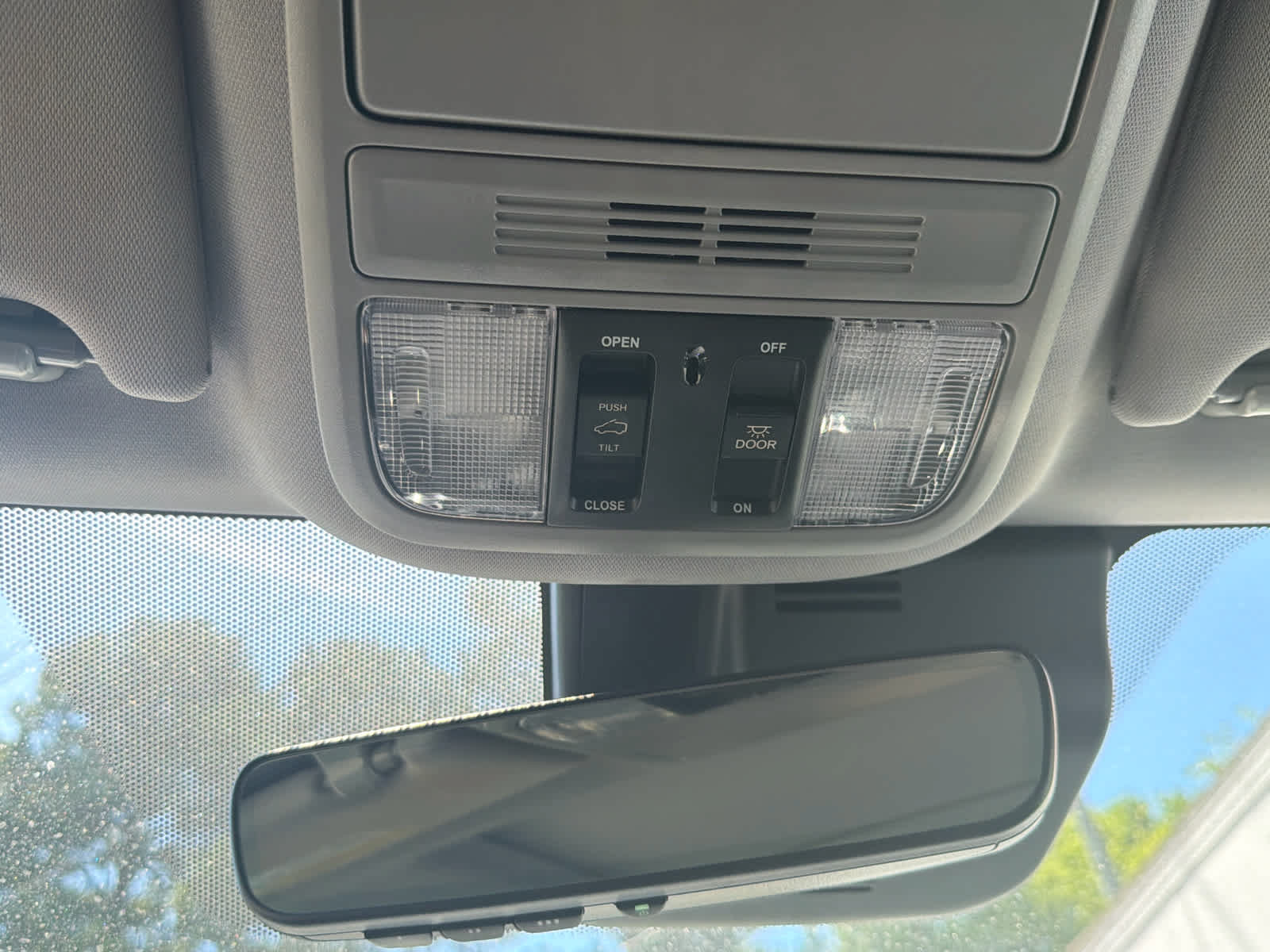Used 2022 Honda Pilot EX-L image 32