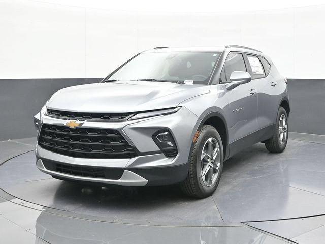 New 2026 Chevrolet Blazer LT w/ Convenience Package AWD/4WD image 3