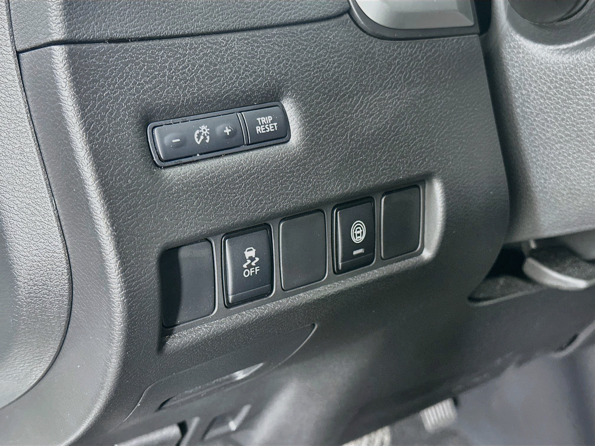 Used 2024 Nissan Murano SV w/ SV Midnight Edition Package FWD image 18