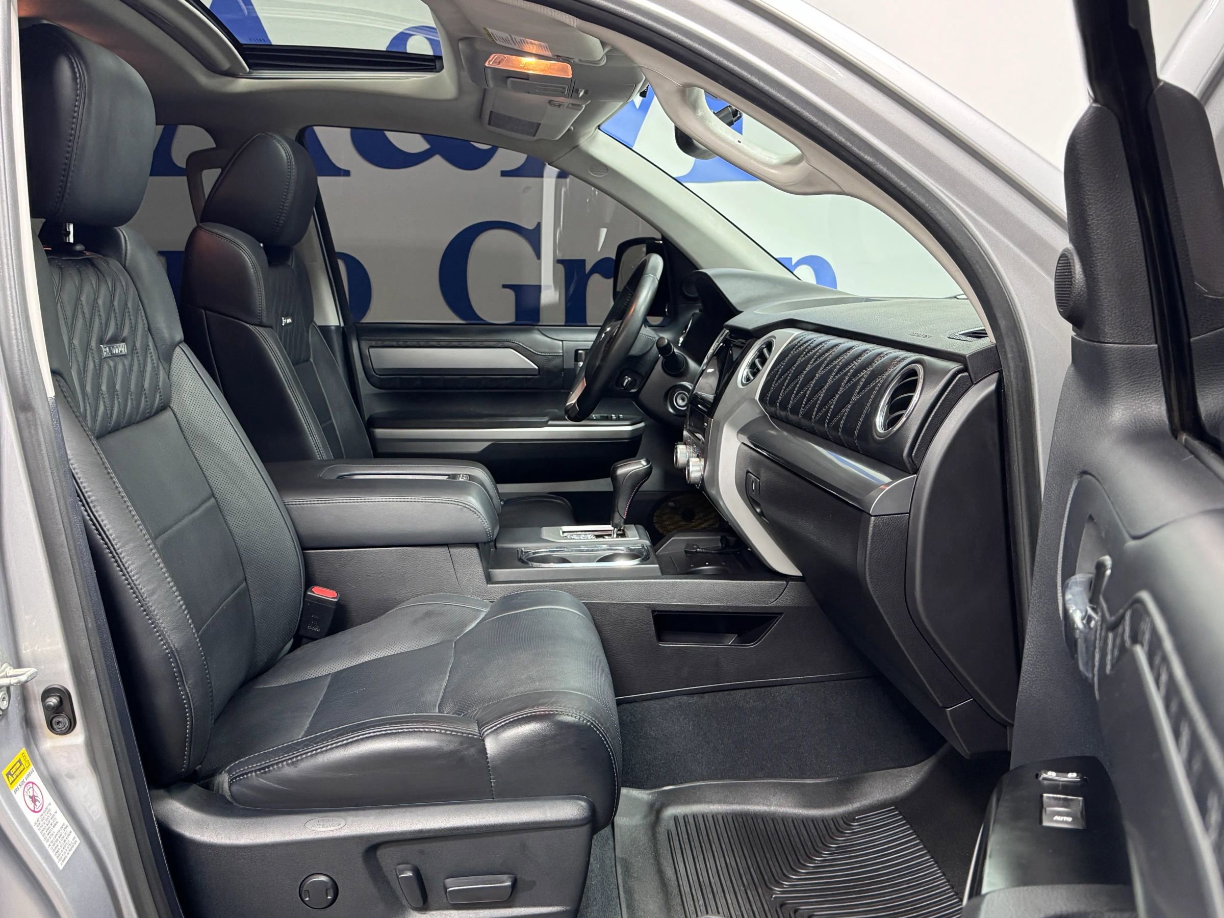 Used 2014 Toyota Tundra Platinum image 9