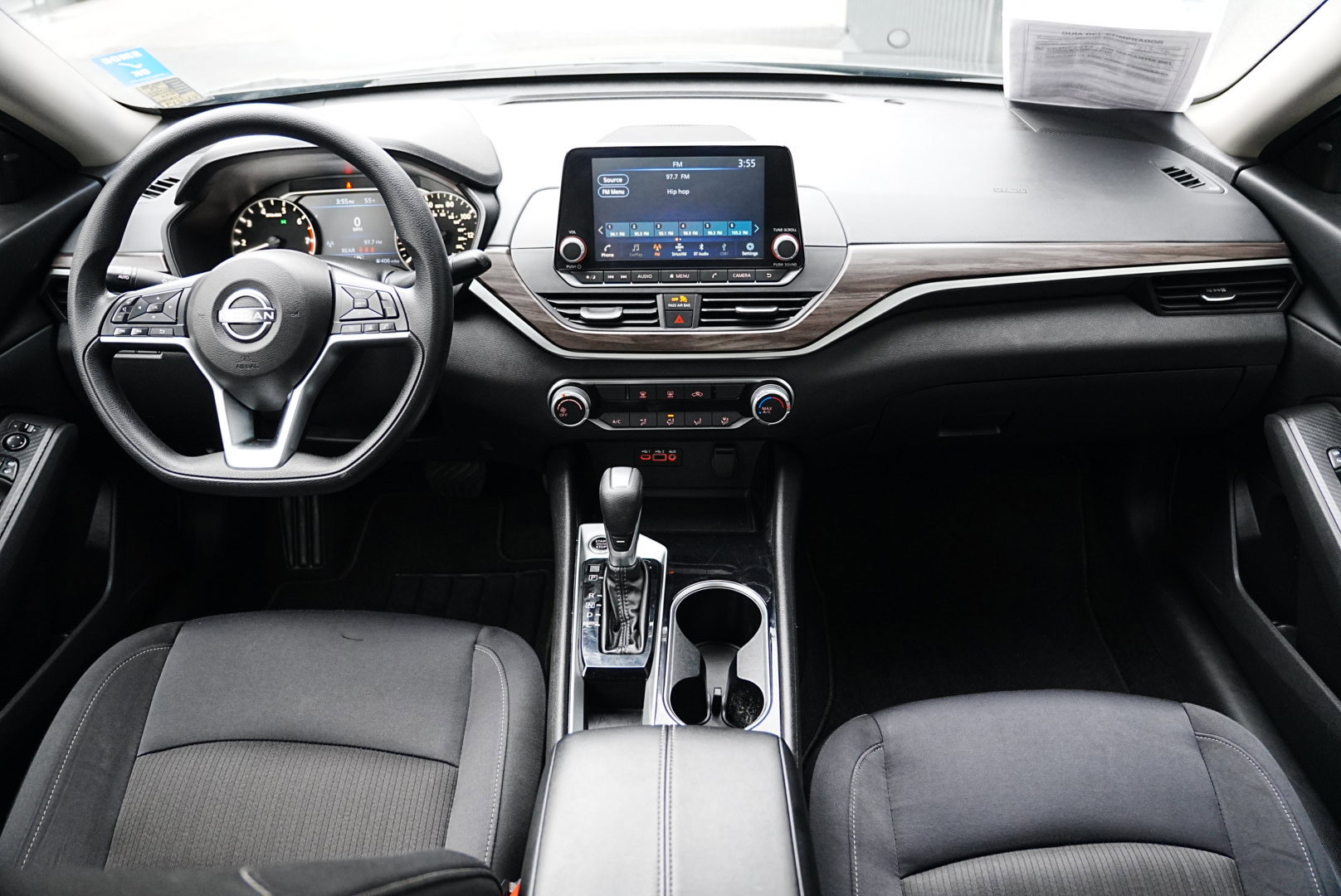 Used 2024 Nissan Altima 2.5 SV image 16