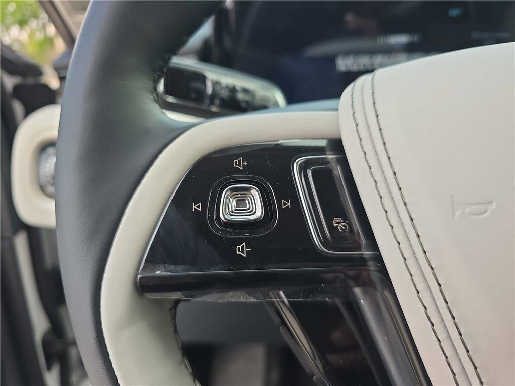 New 2026 Lincoln Aviator 2WD image 23