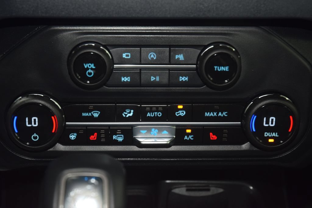 Used 2025 Ford Bronco Outer Banks AWD/4WD image 36