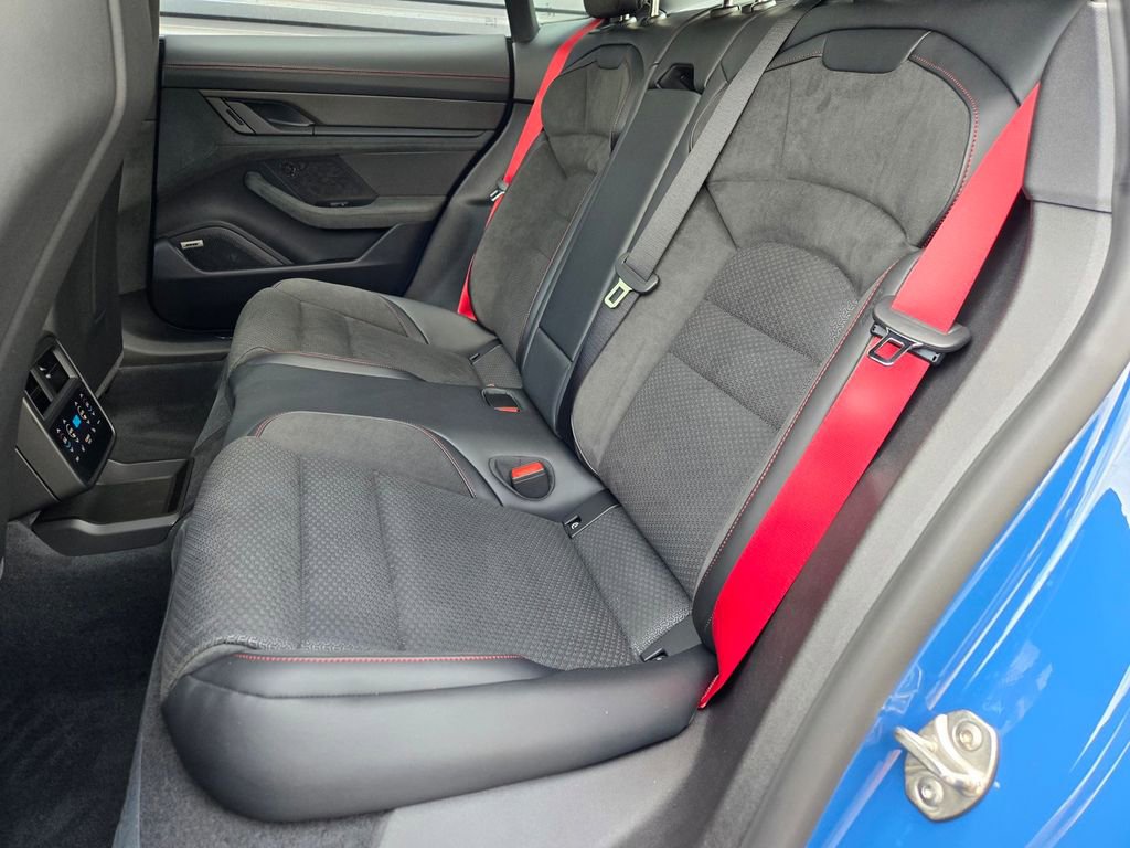 New 2026 Porsche Taycan GTS AWD/4WD image 18
