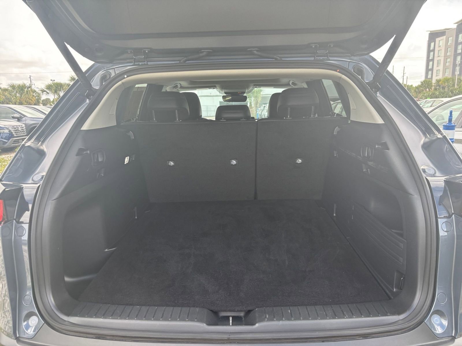 Used 2025 MAZDA CX-50 2.5 Hybrid w/ Premium Plus Pkg image 34