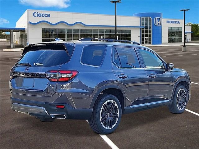 New 2026 Honda Pilot Touring image 4