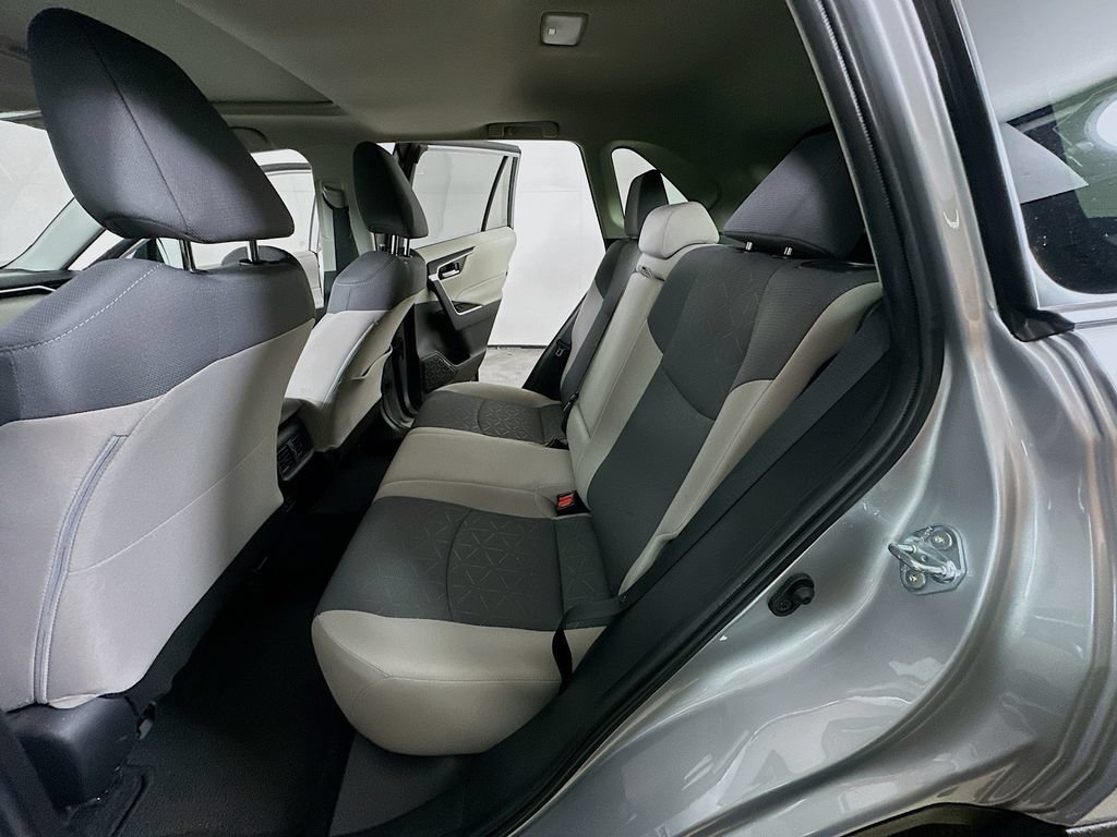 Used 2025 Toyota RAV4 XLE w/ Convenience Package FWD image 13