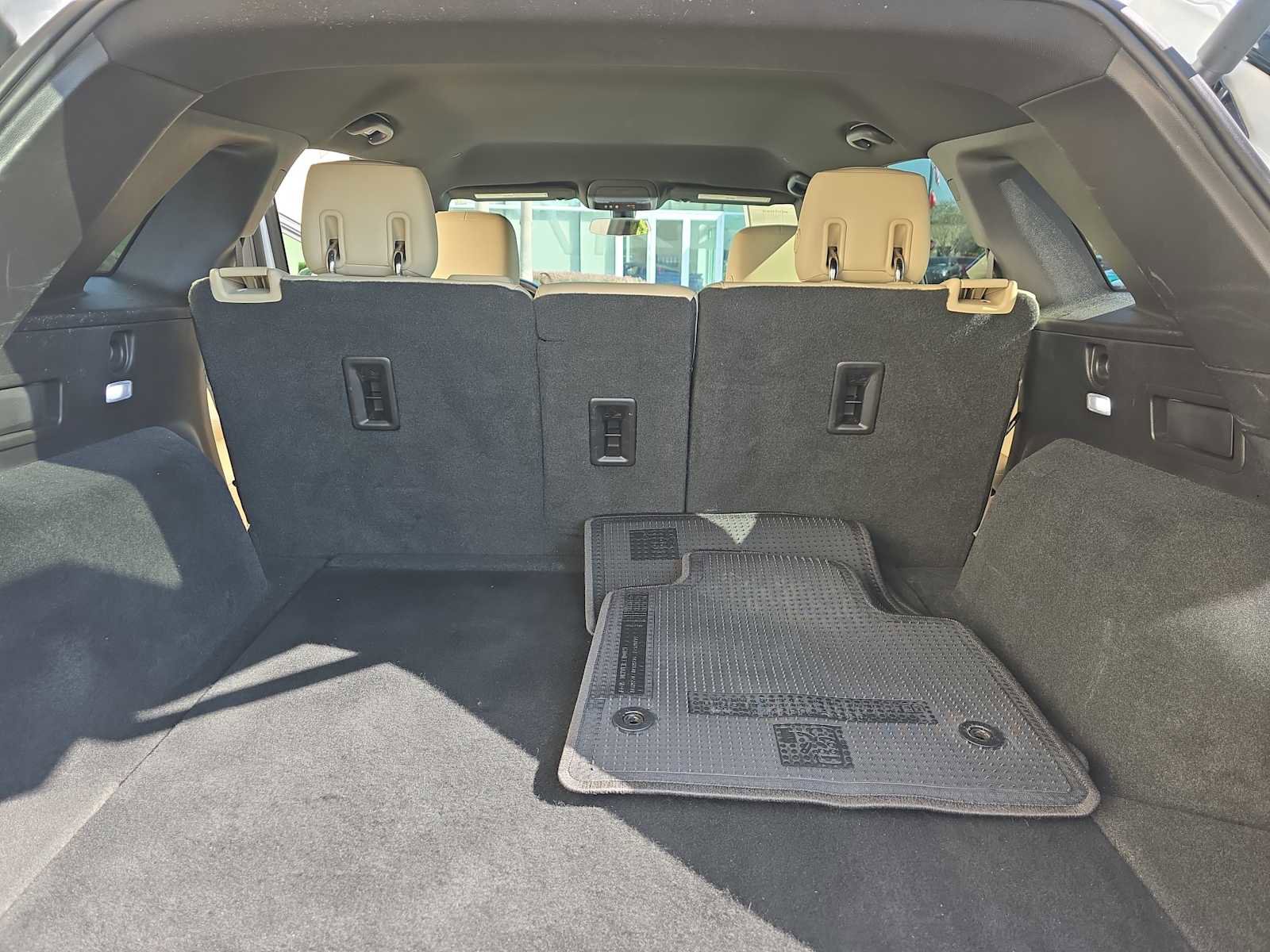 Used 2017 Cadillac XT5 FWD image 24