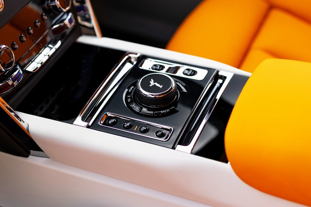 Used 2026 Rolls-Royce Cullinan image 22