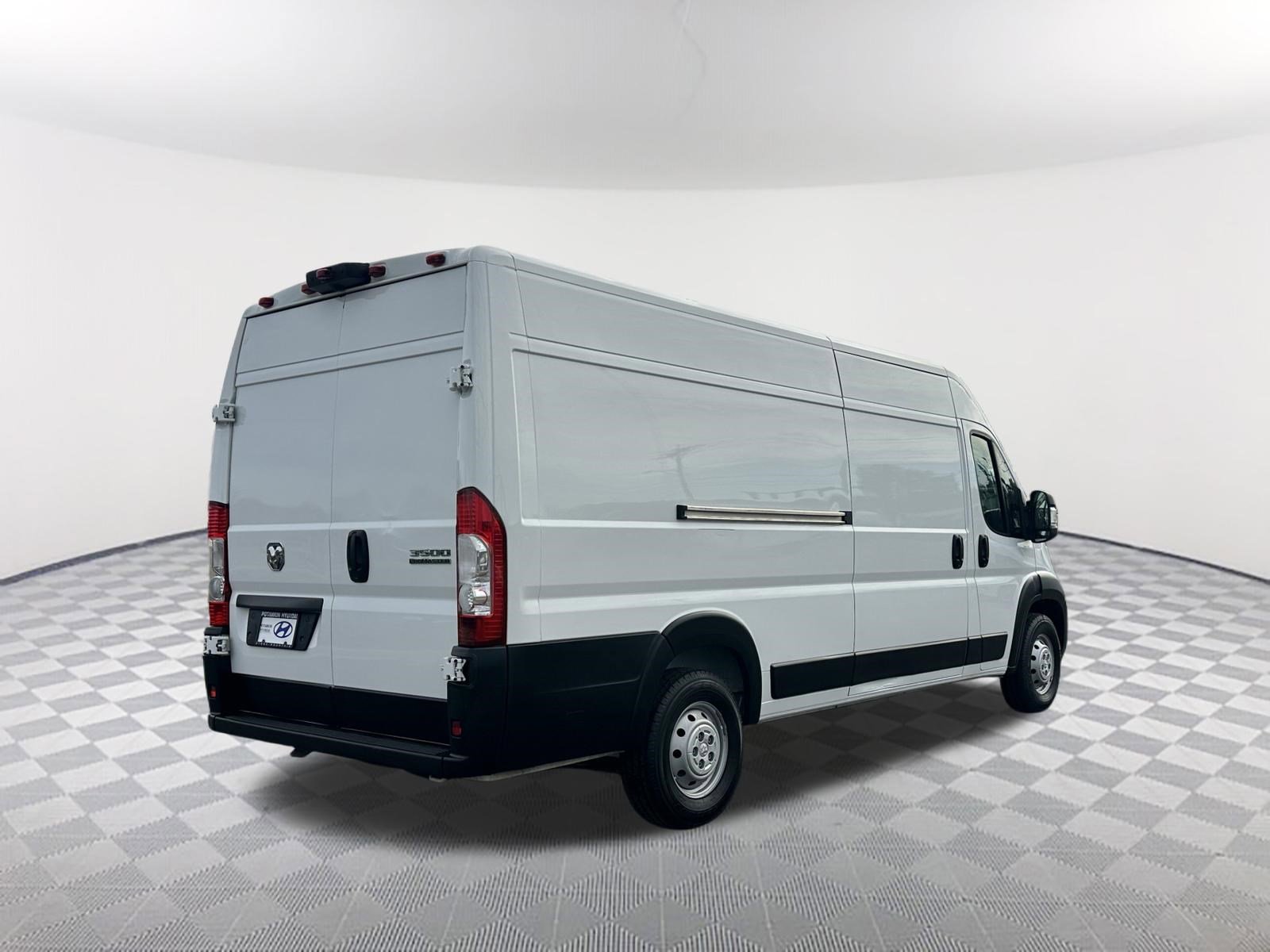 Used 2023 RAM ProMaster 3500 w/ Driver Convenience Group image 7