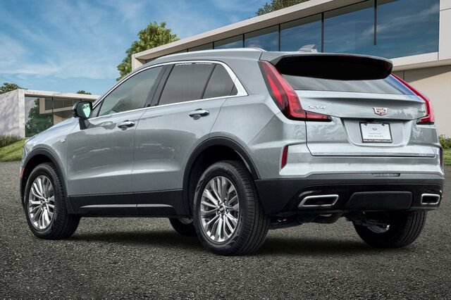 Certified 2025 Cadillac XT4 Premium Luxury FWD image 6