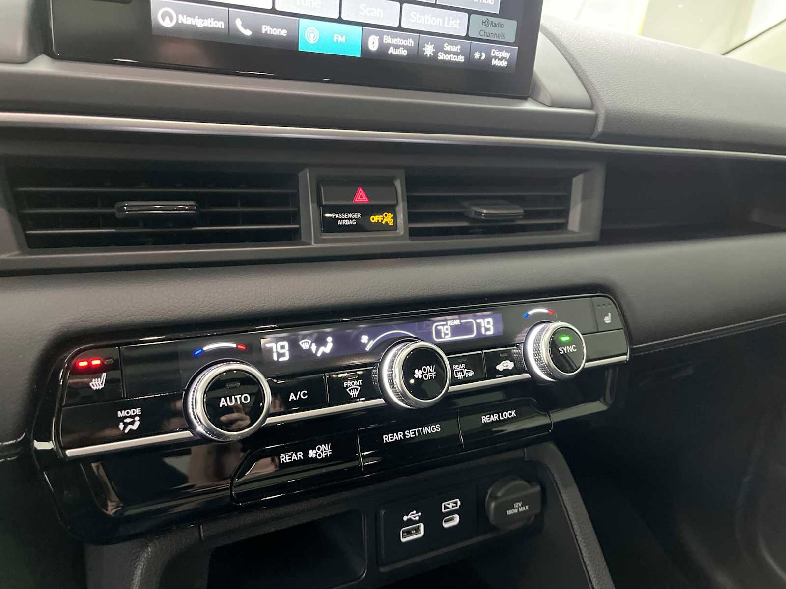 Used 2023 Honda Pilot Touring image 23