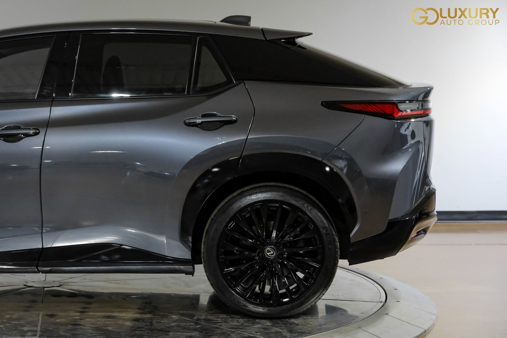 Used 2023 Lexus RZ 450e Premium w/ Accessory Package (2T) image 15