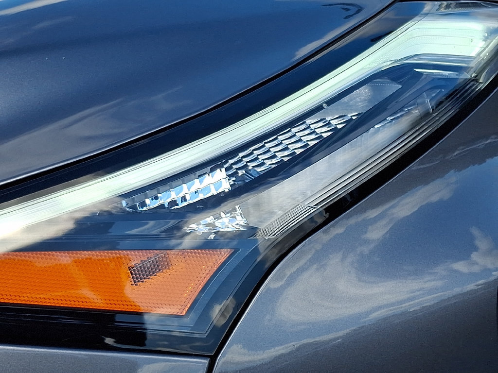 Certified 2023 Nissan Rogue SV w/ SV Premium B Package AWD/4WD image 10