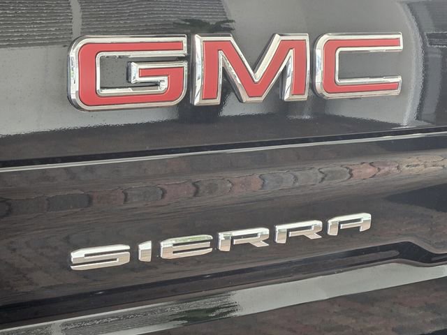 Used 2023 GMC Sierra 1500 AT4 w/ AT4 Preferred Package AWD/4WD image 9