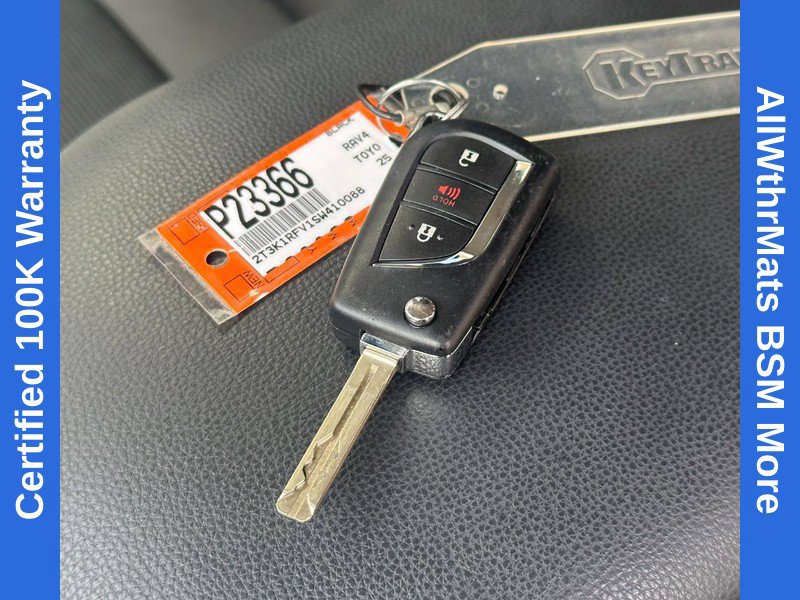 Used 2025 Toyota RAV4 LE FWD image 26