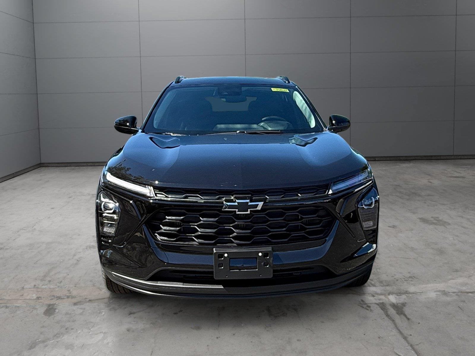 New 2026 Chevrolet Trax LT w/ Driver Confidence Package FWD image 8