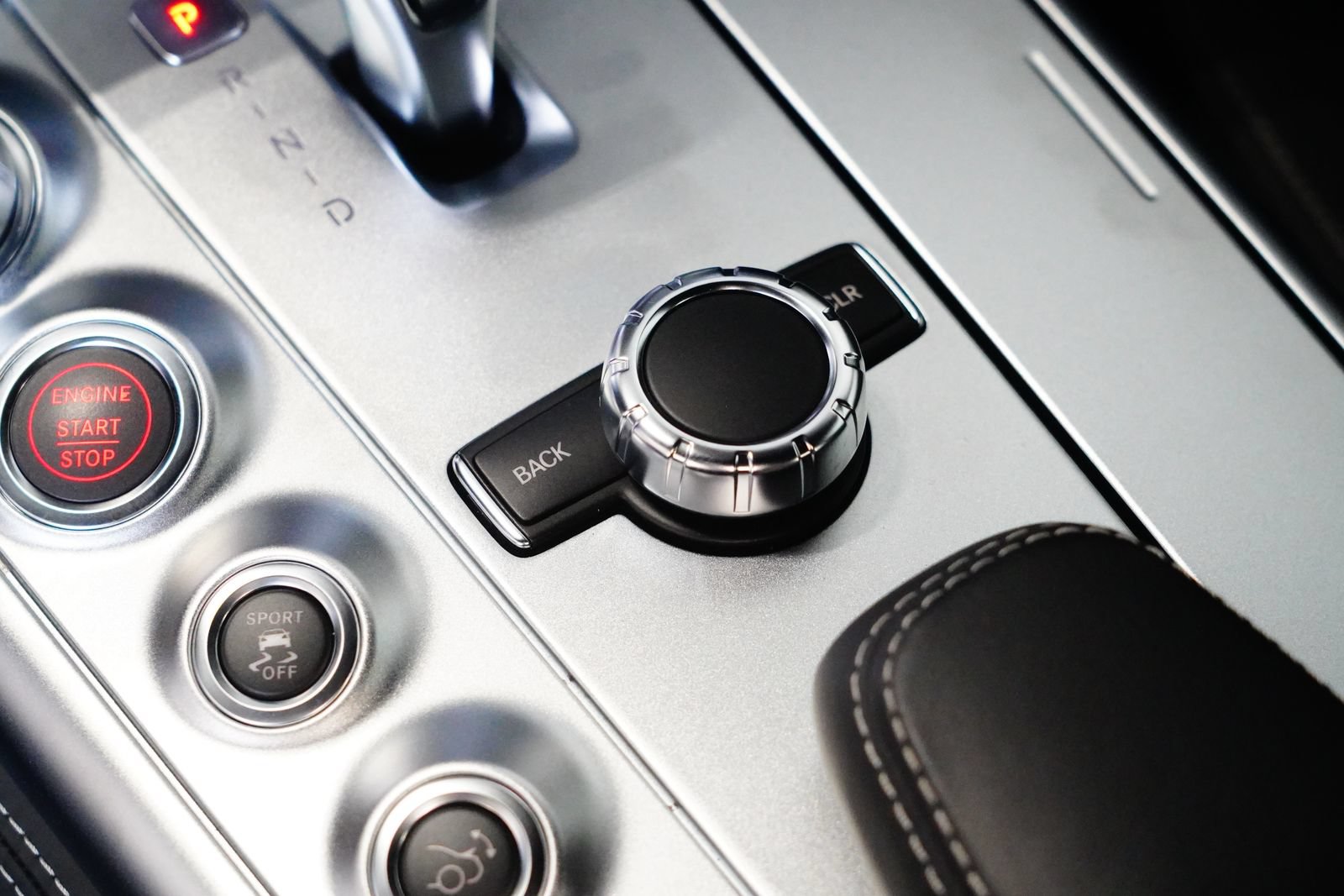 Used 2011 Mercedes-Benz SLS AMG Coupe image 30
