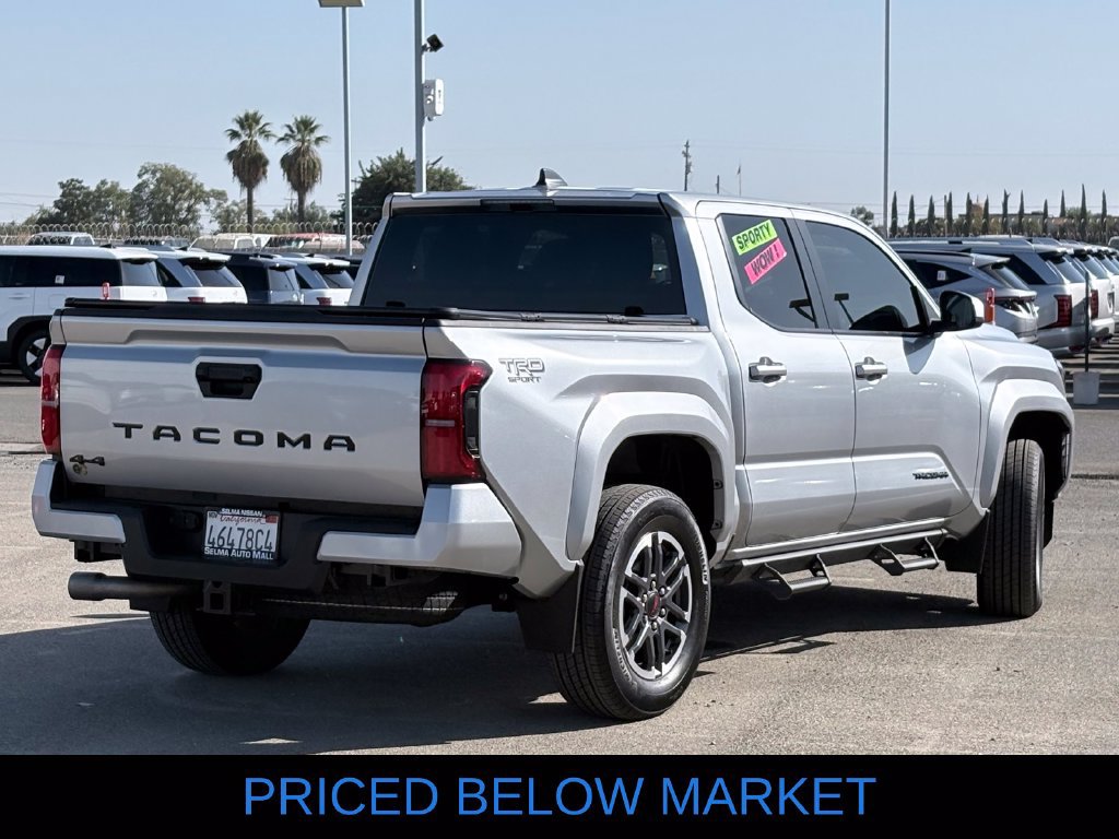 Used 2024 Toyota Tacoma TRD Sport AWD/4WD image 5