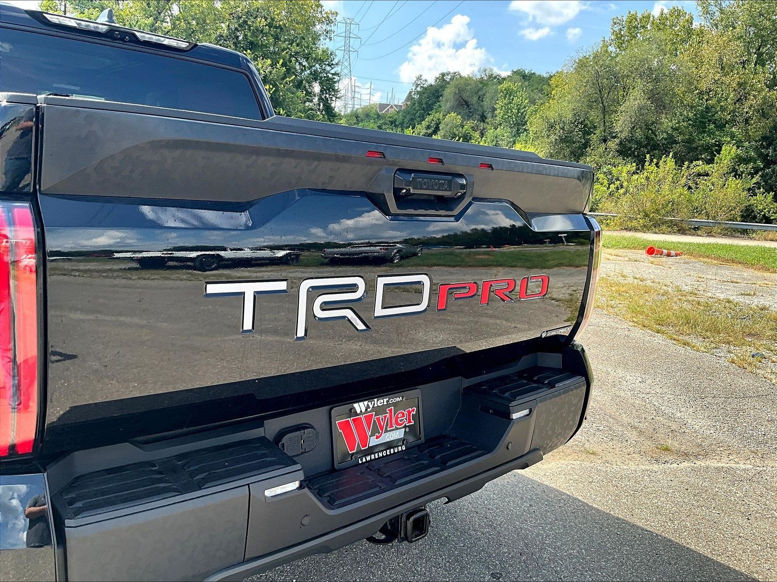 Used 2026 Toyota Tundra TRD Pro w/ Security Package (TMS) AWD/4WD image 25