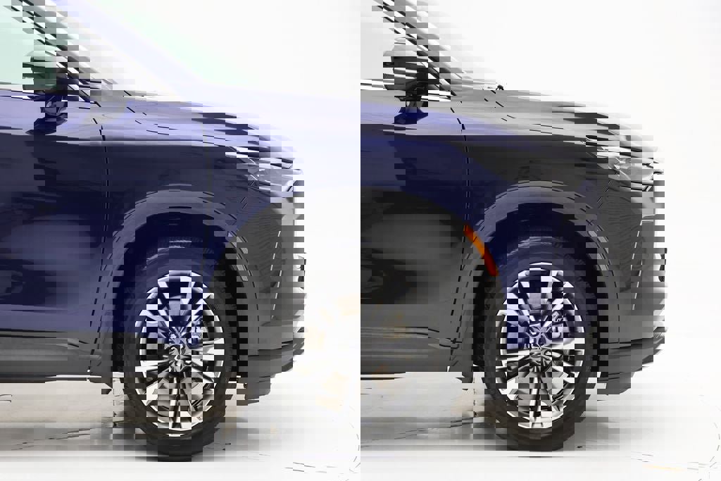 Used 2023 INFINITI QX60 Luxe w/ Performance Audio Package image 4