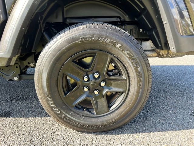 Used 2022 Jeep Gladiator Sport AWD/4WD image 25