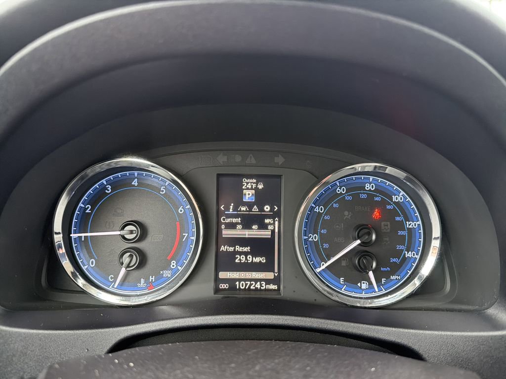 Used 2017 Toyota Corolla SE image 23