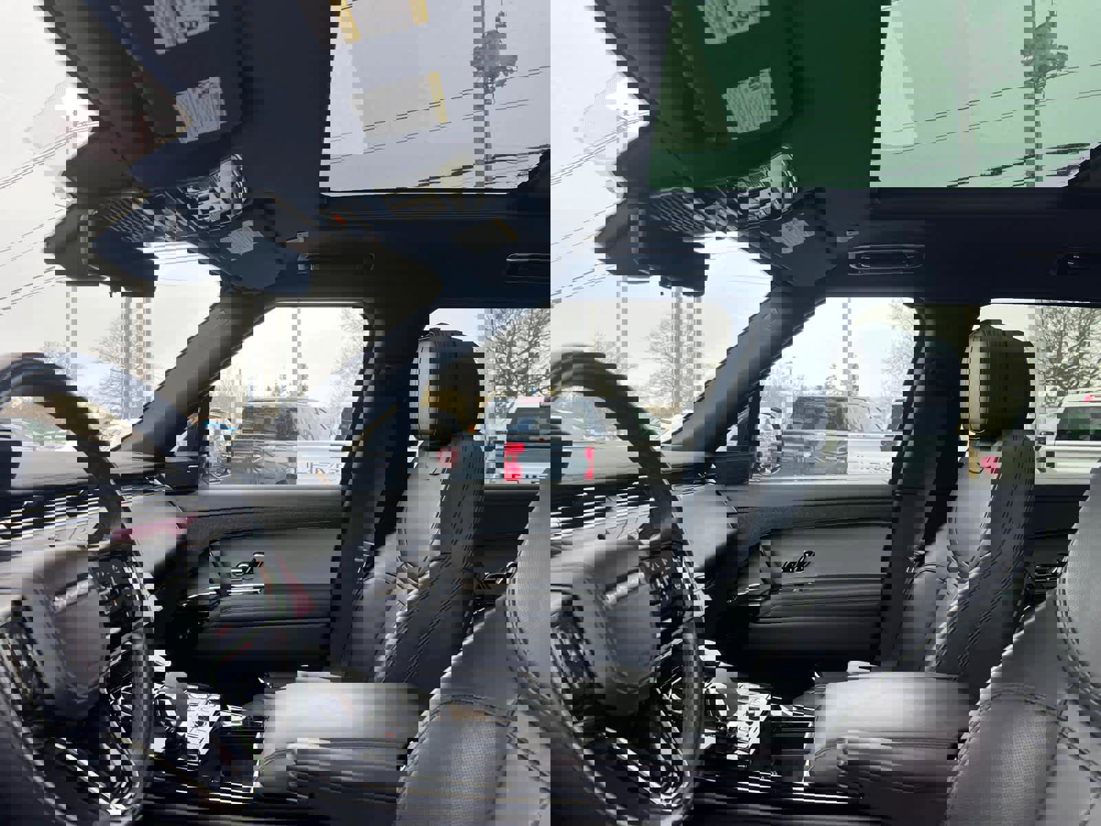 Used 2023 Land Rover Range Rover Sport SE Dynamic image 12