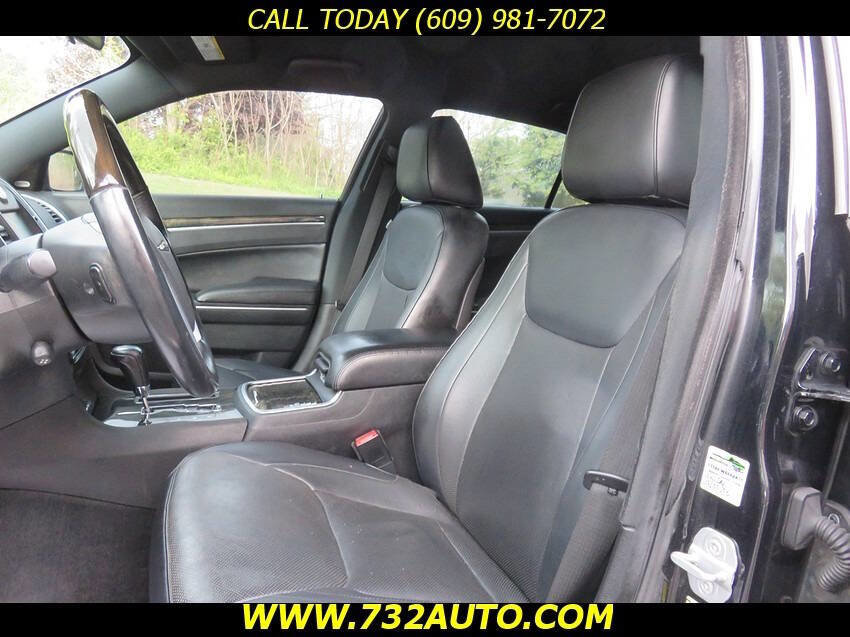Used 2012 Chrysler 300 C RWD image 7