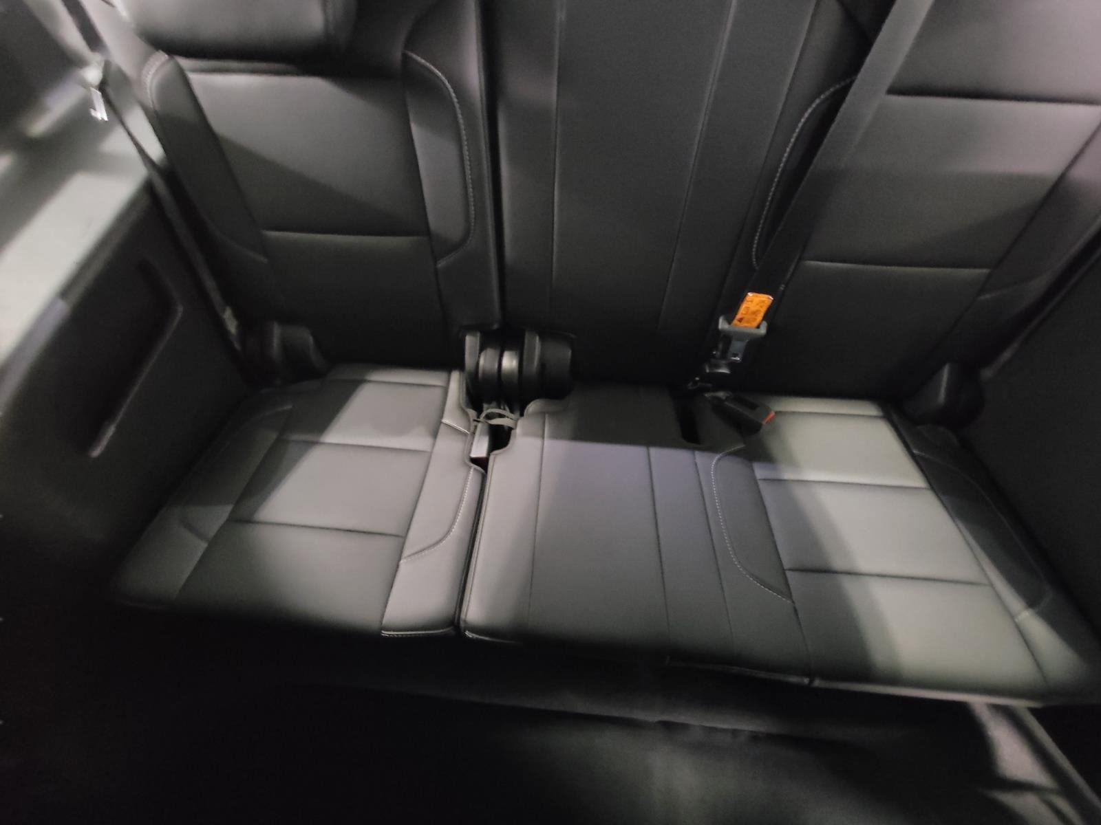 Used 2020 Chevrolet Suburban Premier w/ Max Trailering Package AWD/4WD image 23