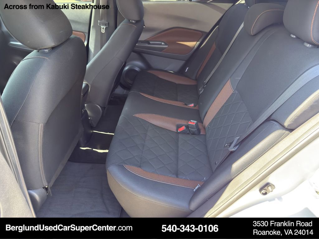 Used 2020 Nissan Kicks SR w/ Exterior Package image 12